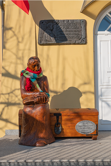 Kozienice - ławeczka ks. F. Siarczyńskiego