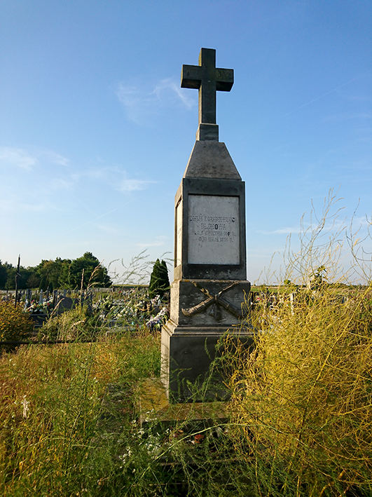 Klwów - cmentarz rzymsko-katolicki