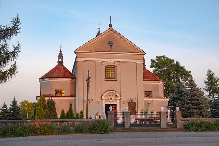 Wrzeszczów - kościół parafialny pw. św. Marii Magdaleny